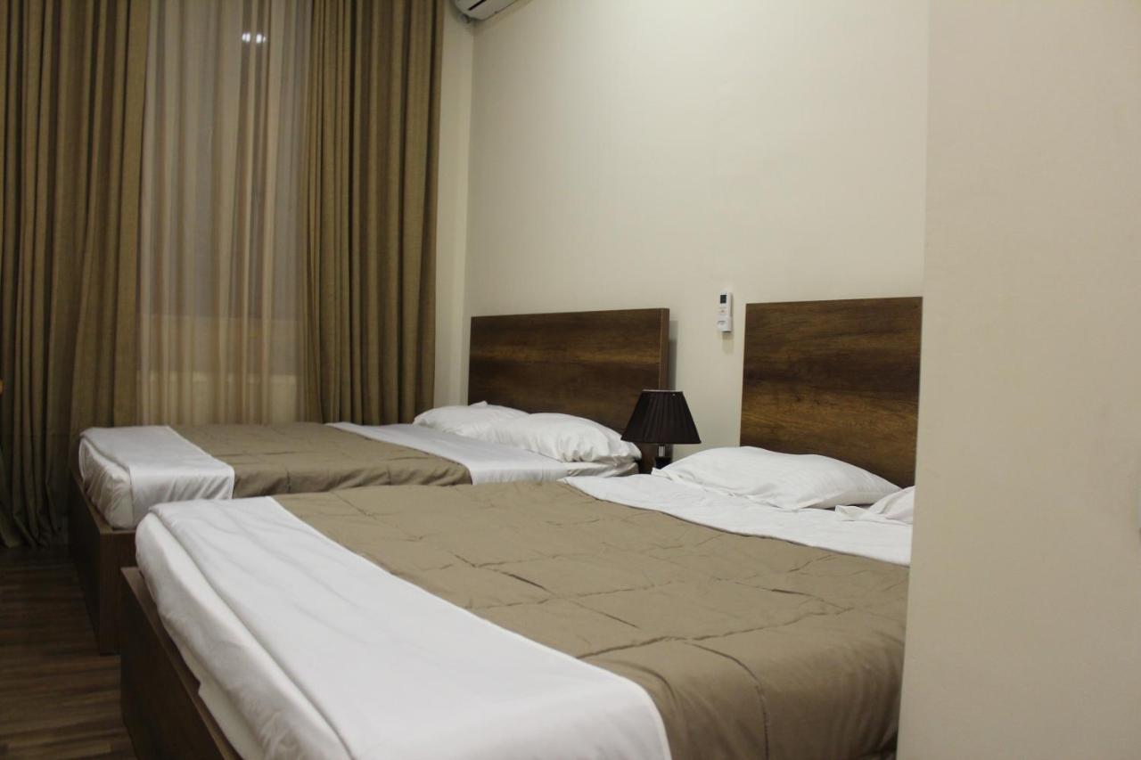 Brok'S Hotel Tbilisi Zewnętrze zdjęcie